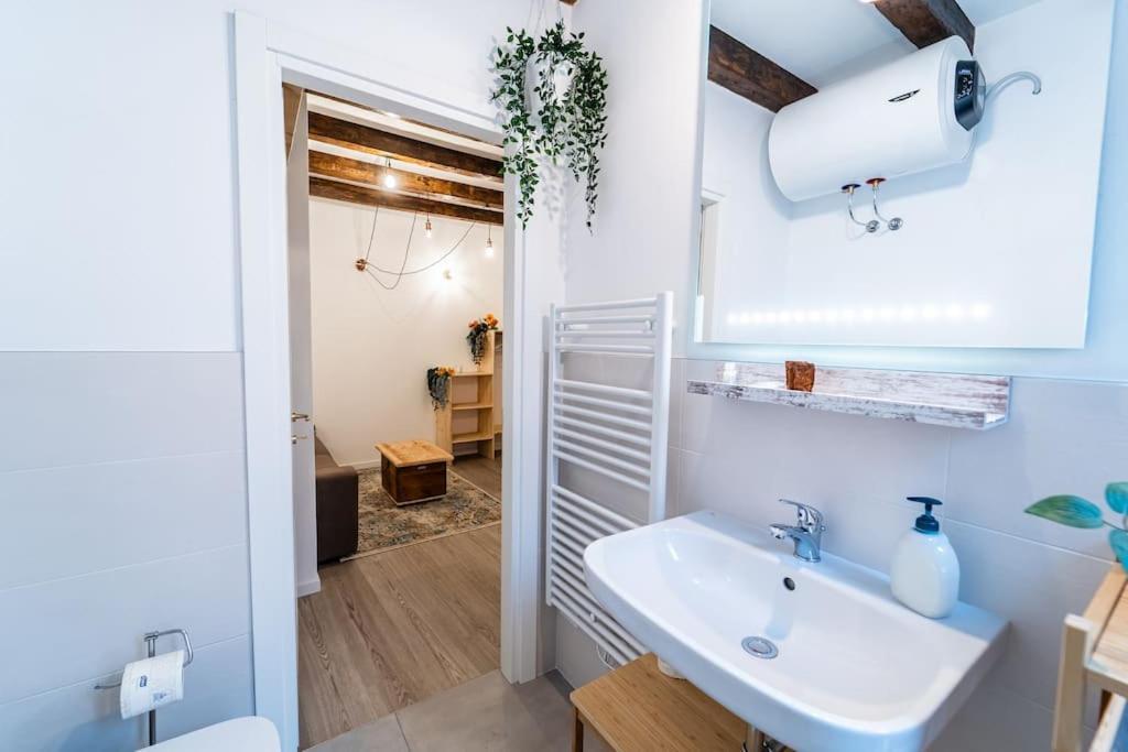 Suite32 Bergamo Luaran gambar
