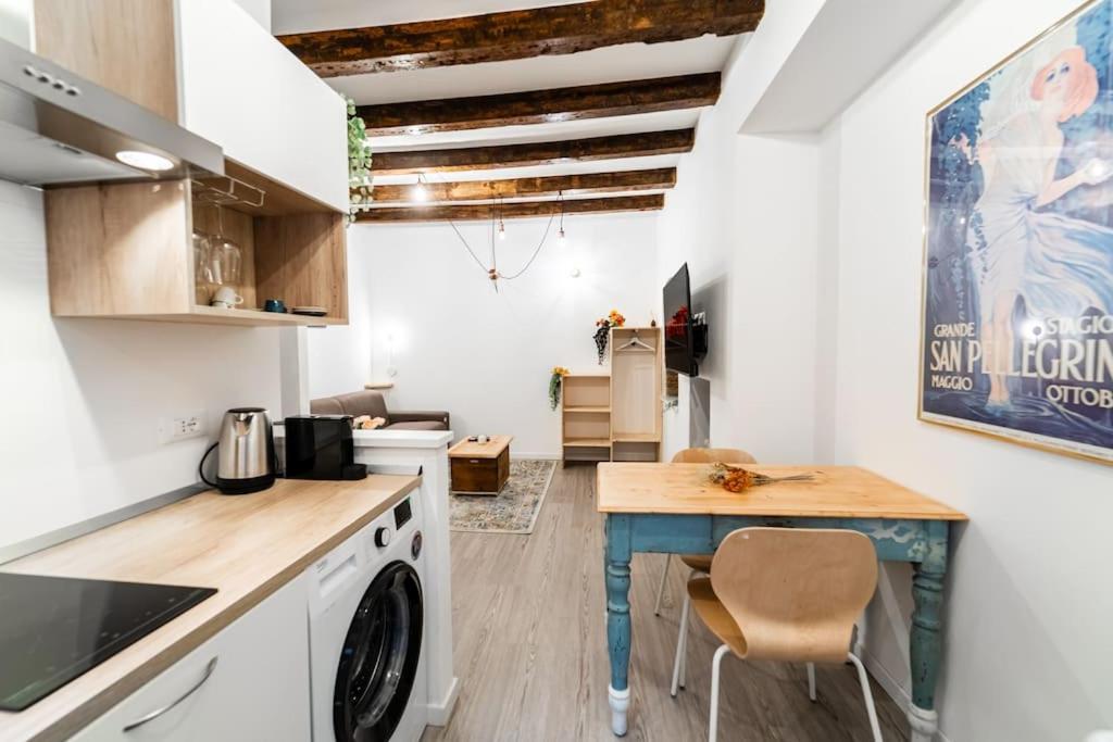 Suite32 Bergamo Luaran gambar